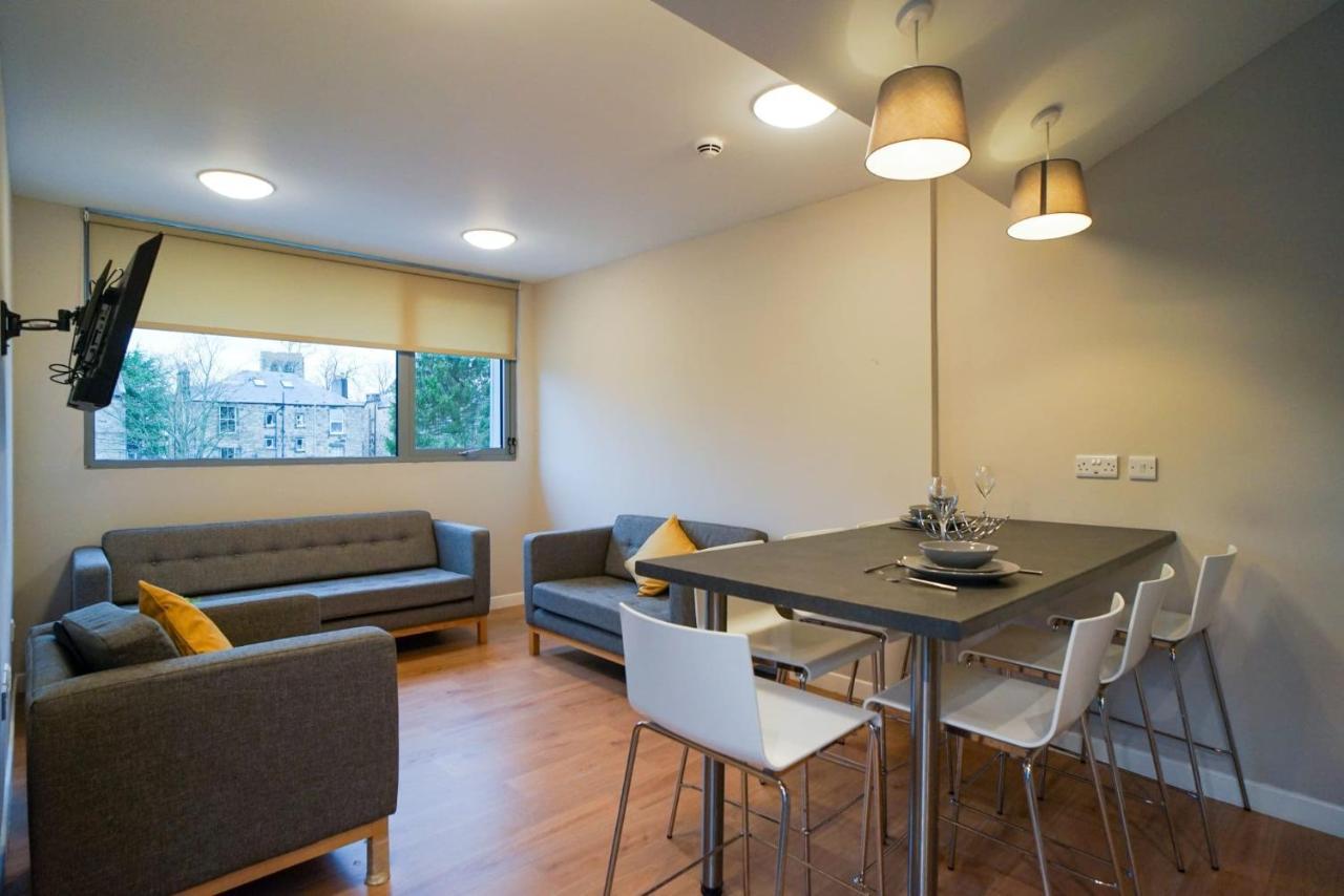 1 Bedroom Apartments, Studios And Ensuite Bedrooms With Shared Kitchen At Centro House In Stirling Exterior photo